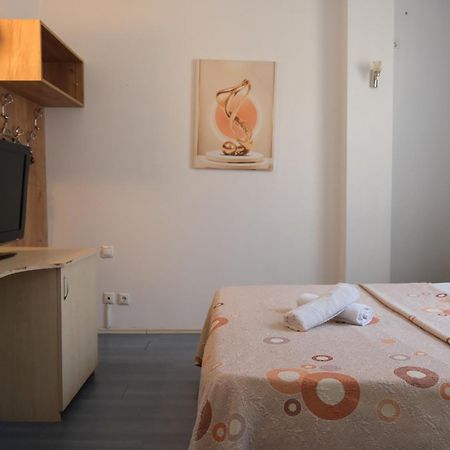 Hotel Sara & Spa Prishtine Bagian luar foto