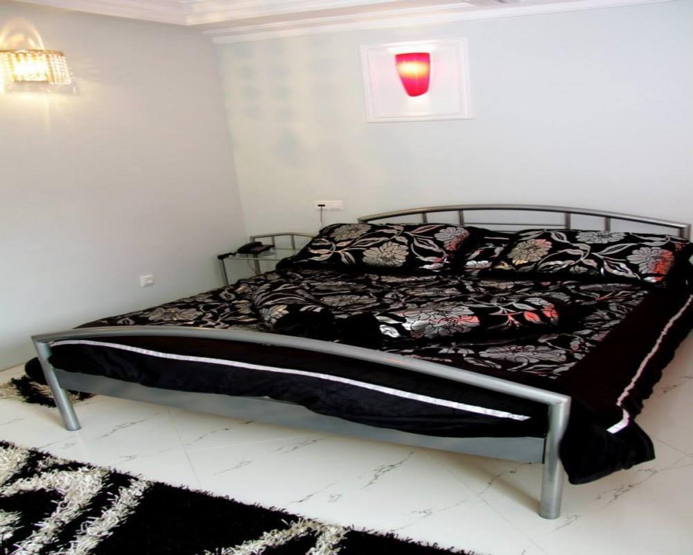 Hotel Sara & Spa Prishtine Bagian luar foto